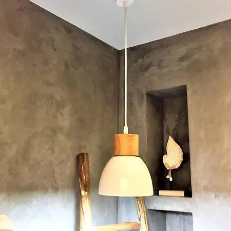 Cosy Industrial Style Little Just 5minutes From Waterfront Lejlighed